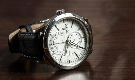 elegancki męski zegarek
