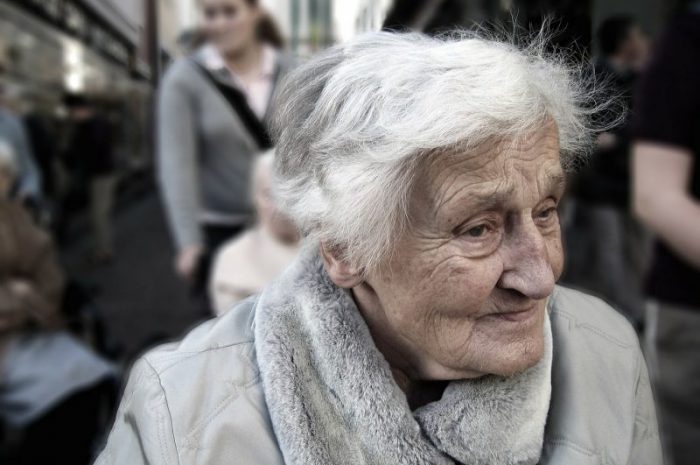 Choroba Alzheimera – charakterystyka, objawy i leczenie