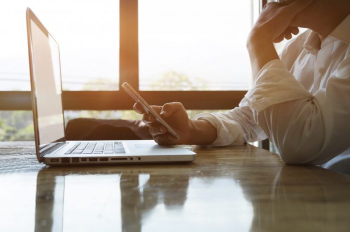 Czym różni się copywriter od dziennikarza?