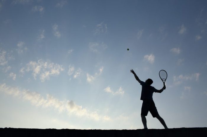 Sprzęt do tenisa – od czego zacząć?
