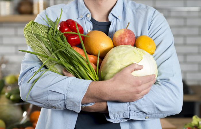 Czym jest carving? Sztuka rzeźbienia w owocach i warzywach