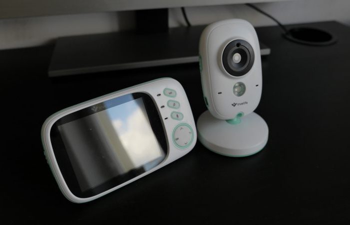Elektroniczna niania TrueLife NannyCam H32 – działanie i funkcje – RECENZJA