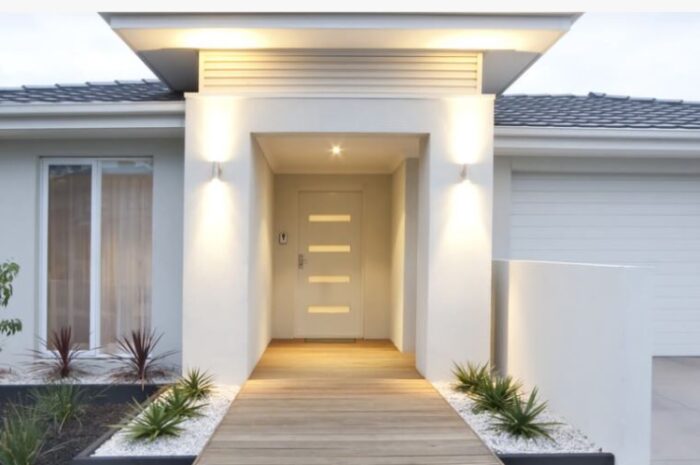 Rozwiązania smart home, czyli inteligentne drzwi wejściowe