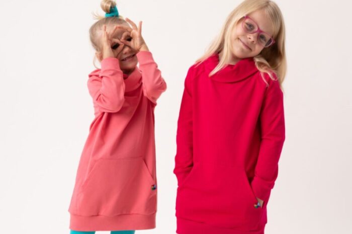 Bluzy dla dziewczynek w kolorach jesieni – modne i komfortowe propozycje