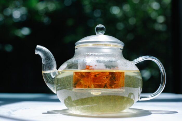 Zielona herbata w kosmetykach – gdzie ją znajdziemy?