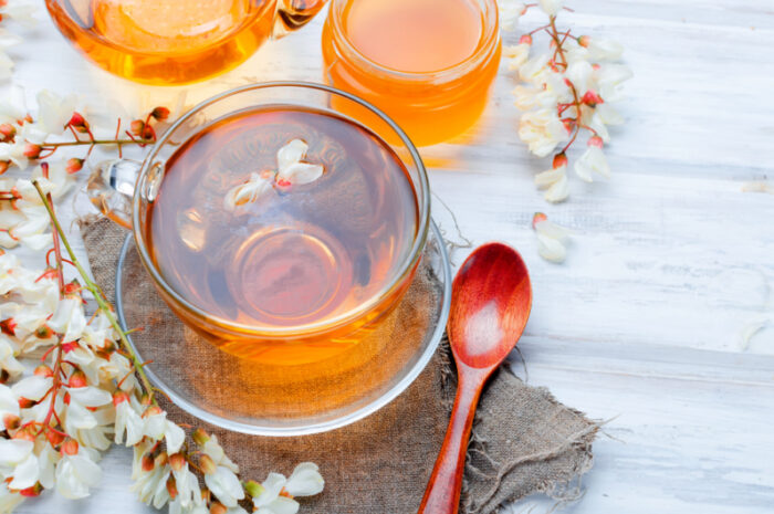 Herbata bez cukru. Sprawdź, czym można ją posłodzić?